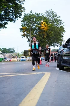 Runner Photo 4192418