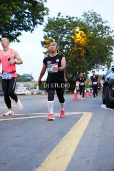 Runner Photo 4192523