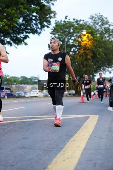 Runner Photo 4192538