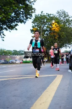 Runner Photo 4192587