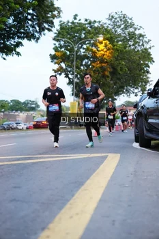 Runner Photo 4192618