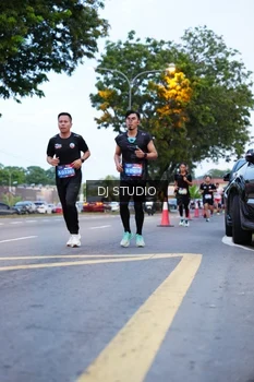 Runner Photo 4192626