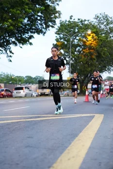 Runner Photo 4192731