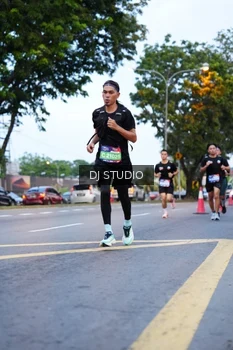 Runner Photo 4192733