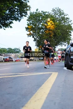 Runner Photo 4192763