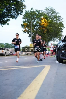Runner Photo 4192771