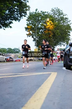 Runner Photo 4192776