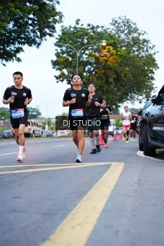 Runner Photo 4192796