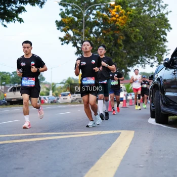 Runner Photo 4192804