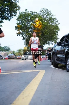 Runner Photo 4192936