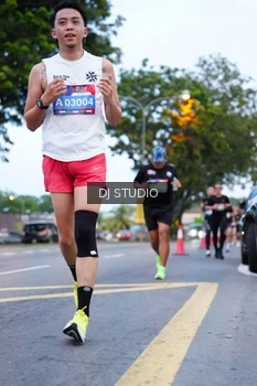 Runner Photo 4193001