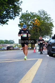 Runner Photo 4193013