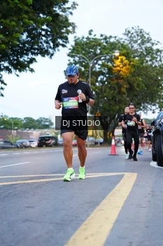 Runner Photo 4193019