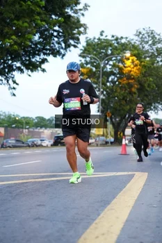 Runner Photo 4193028