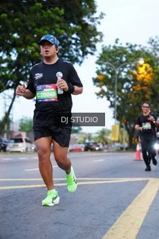 Runner Photo 4193048
