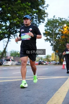Runner Photo 4193054
