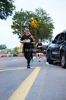 Runner Photo 4193076