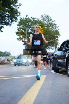 Runner Photo 4193156