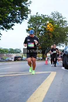 Runner Photo 4193159