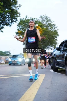Runner Photo 4193178