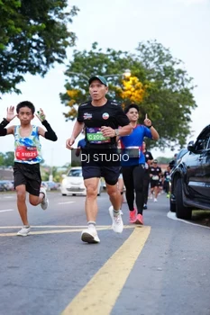 Runner Photo 4193236