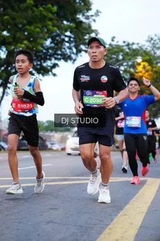 Runner Photo 4193267