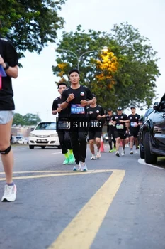 Runner Photo 4193300