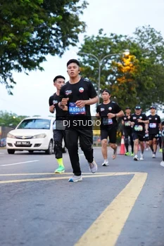 Runner Photo 4193337