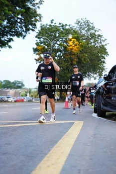 Runner Photo 4193380