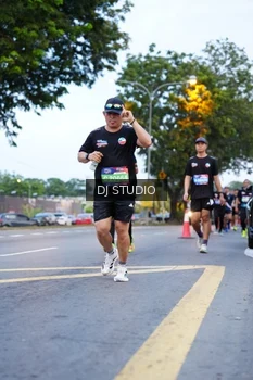 Runner Photo 4193390