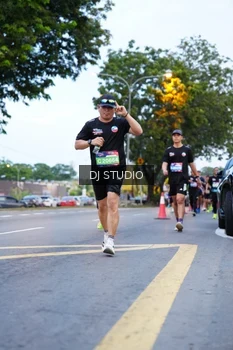Runner Photo 4193394