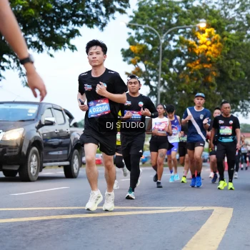 Runner Photo 4193504