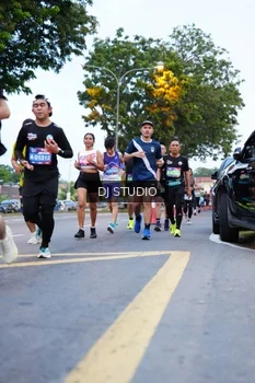 Runner Photo 4193524