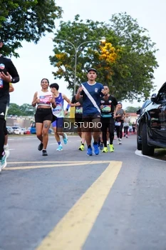 Runner Photo 4193538