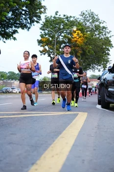 Runner Photo 4193554