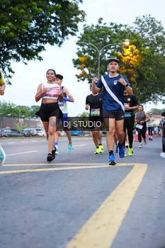 Runner Photo 4193562