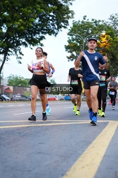 Runner Photo 4193567