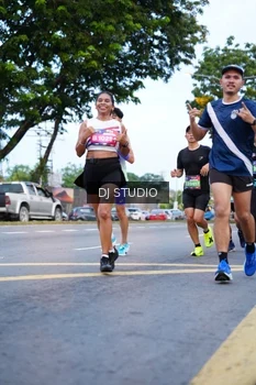 Runner Photo 4193574