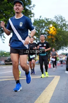 Runner Photo 4193584