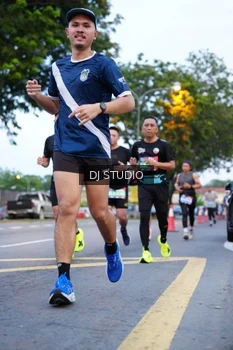 Runner Photo 4193587