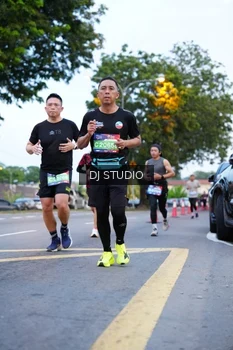 Runner Photo 4193610