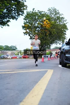 Runner Photo 4193737