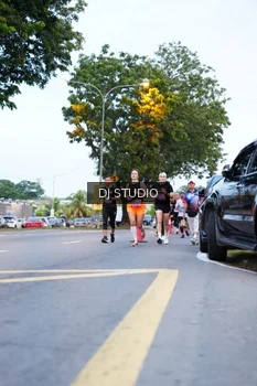 Runner Photo 4193855