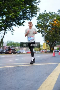 Runner Photo 4193951