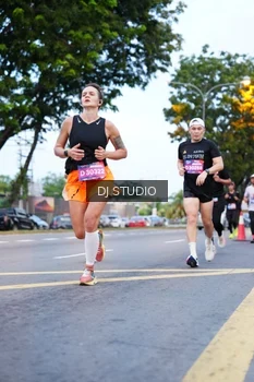 Runner Photo 4193984