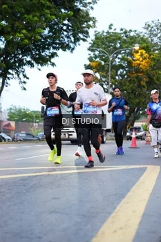 Runner Photo 4194079
