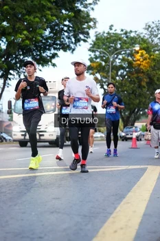 Runner Photo 4194100