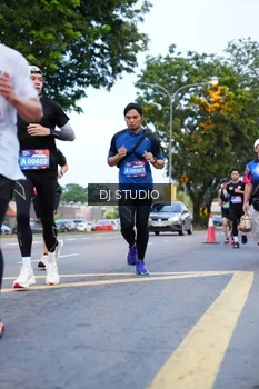 Runner Photo 4194147
