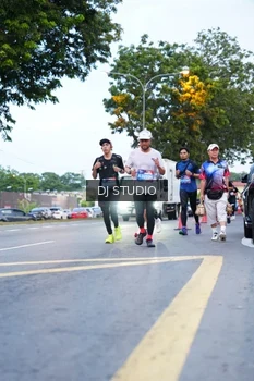 Runner Photo 4194168