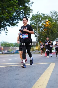 Runner Photo 4194249